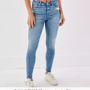 BRAND NEW American Eagle Women’s Jeans